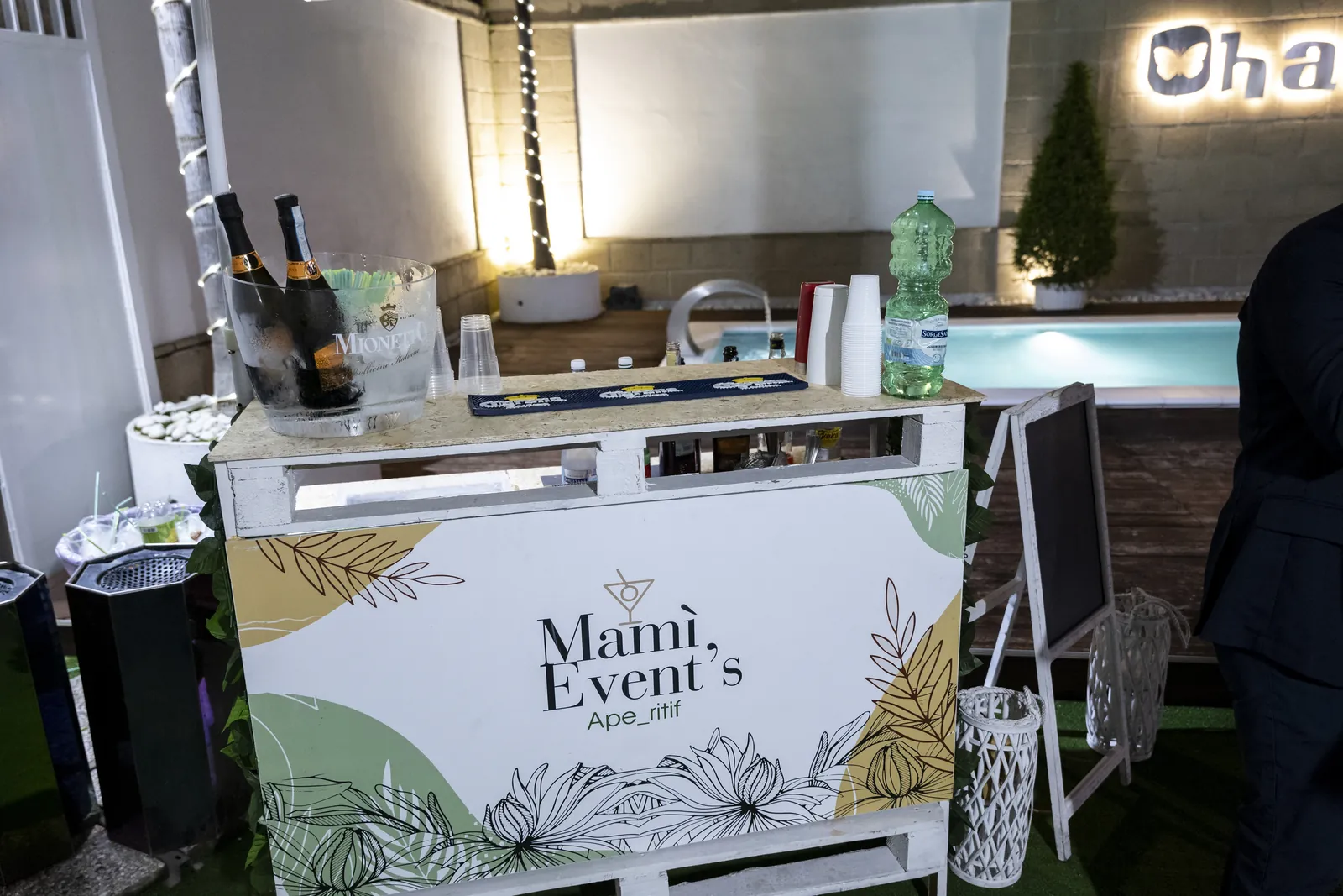 Allestimento area esterna Ohana